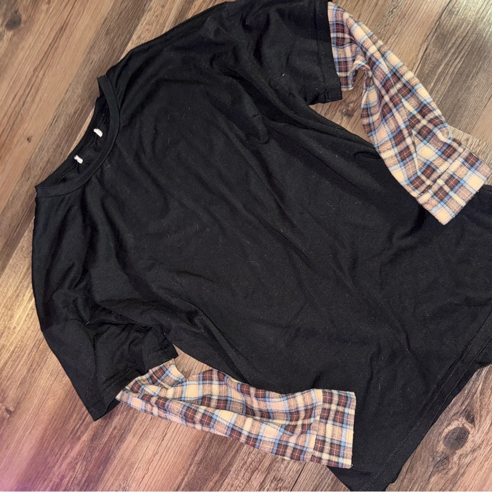 Double layered look long sleeve top